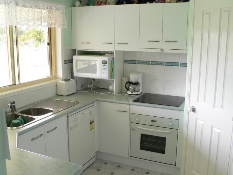 12 Aquamarine Road, Branyan QLD 4670