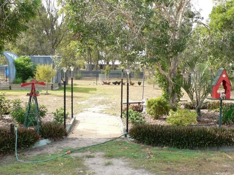 12 Aquamarine Road, Branyan QLD 4670