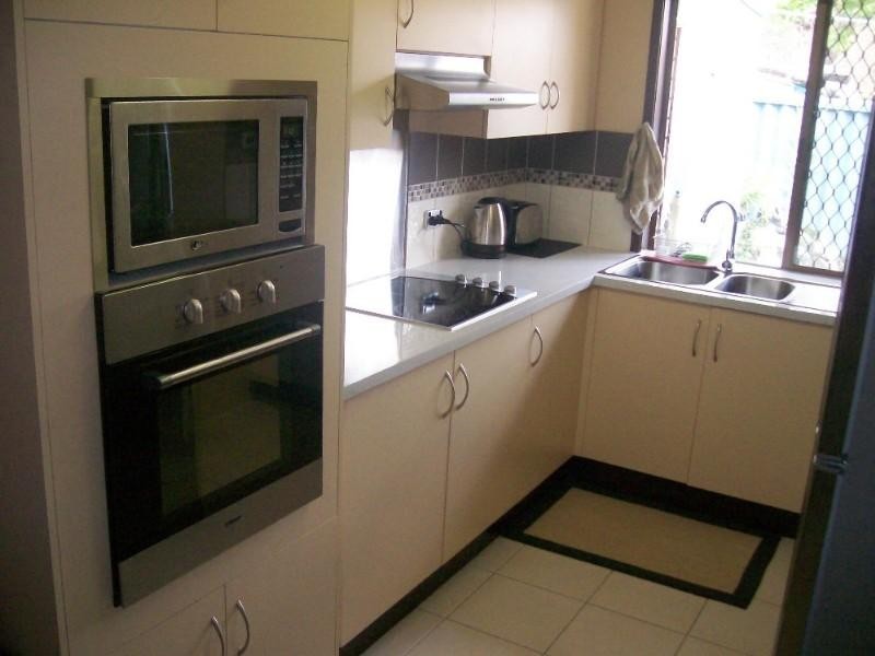 2/18 Branyan Street, Bundaberg West QLD 4670