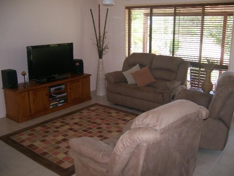 8 Sergiacomi Street, Bundaberg North QLD 4670