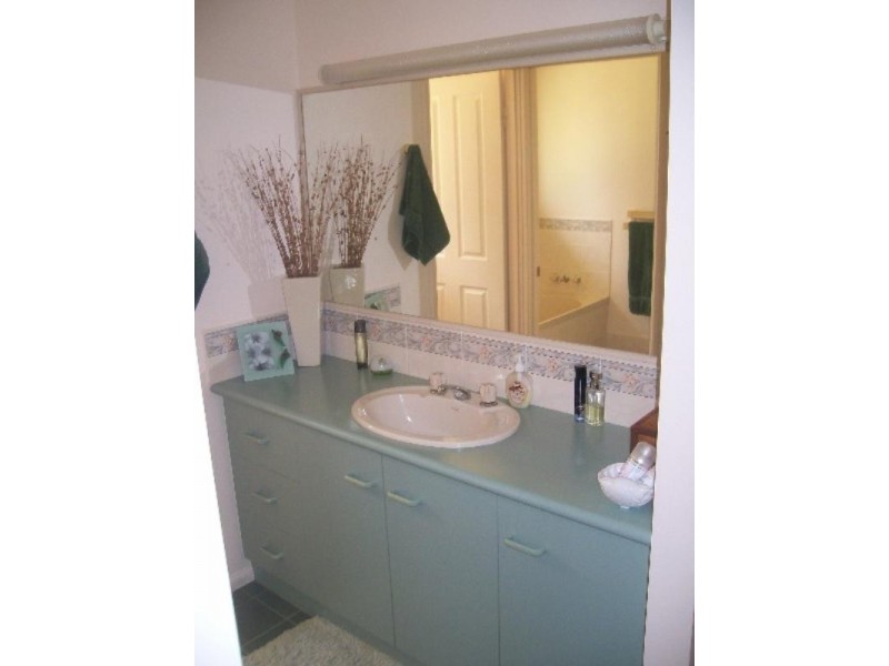 8 Sergiacomi Street, Bundaberg North QLD 4670