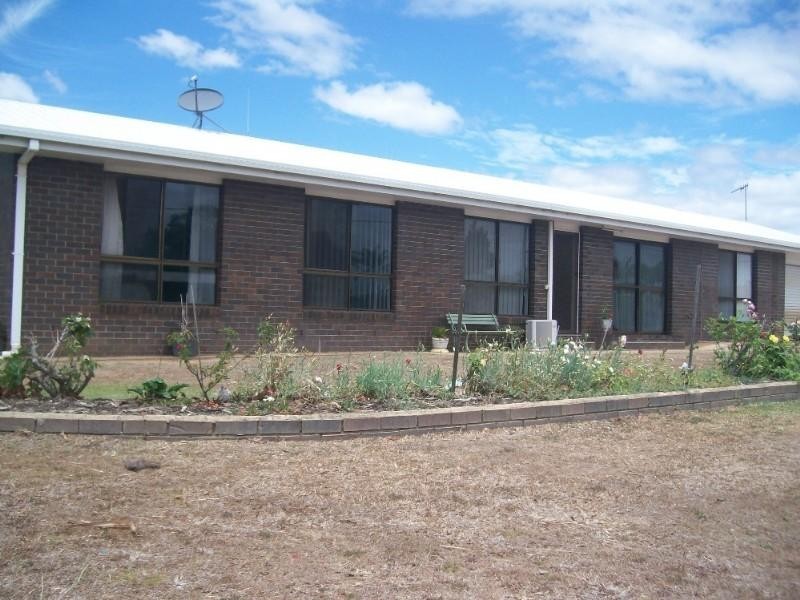 2 Laurel Street, Bundaberg North QLD 4670