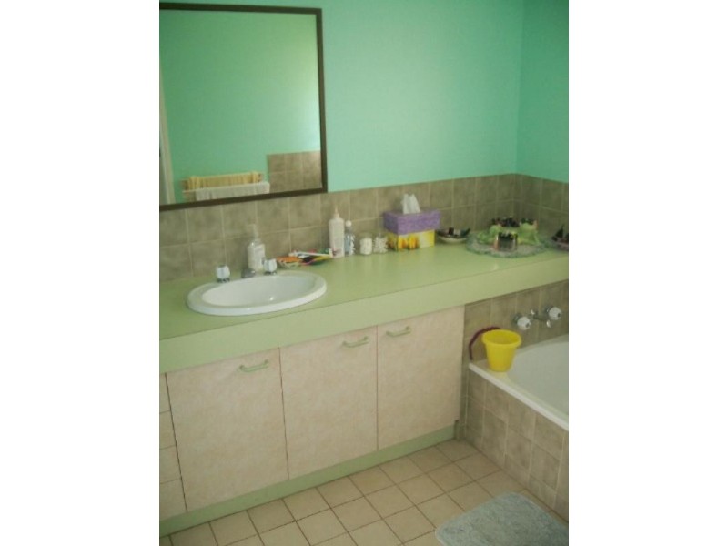 2 Laurel Street, Bundaberg North QLD 4670