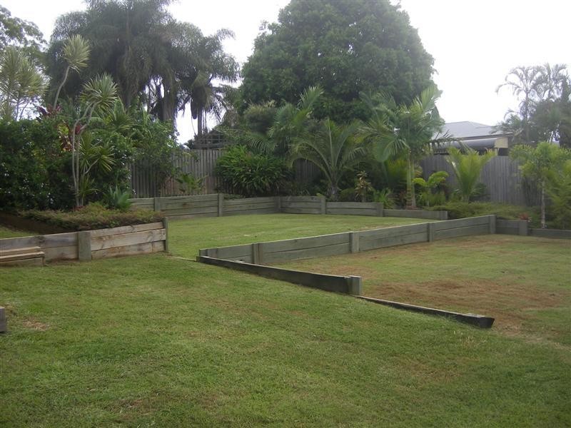 8 Bayview Terrace, Qunaba QLD 4670