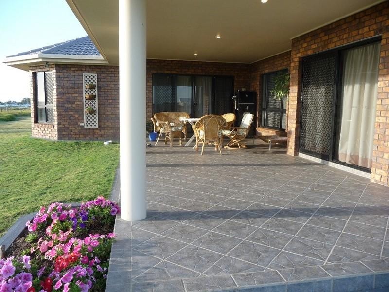 174 Shelley Street, Burnett Heads QLD 4670