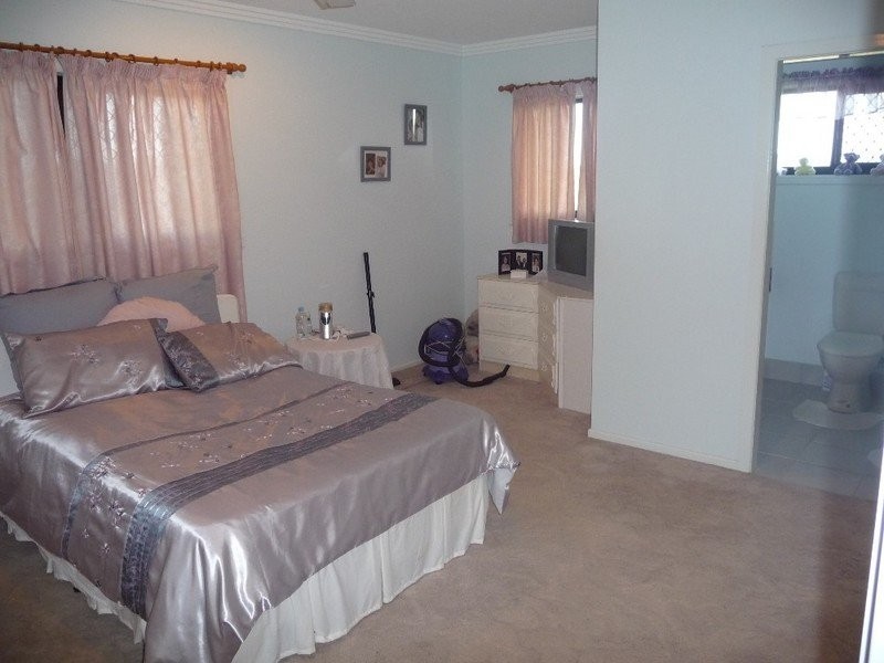 174 Shelley Street, Burnett Heads QLD 4670