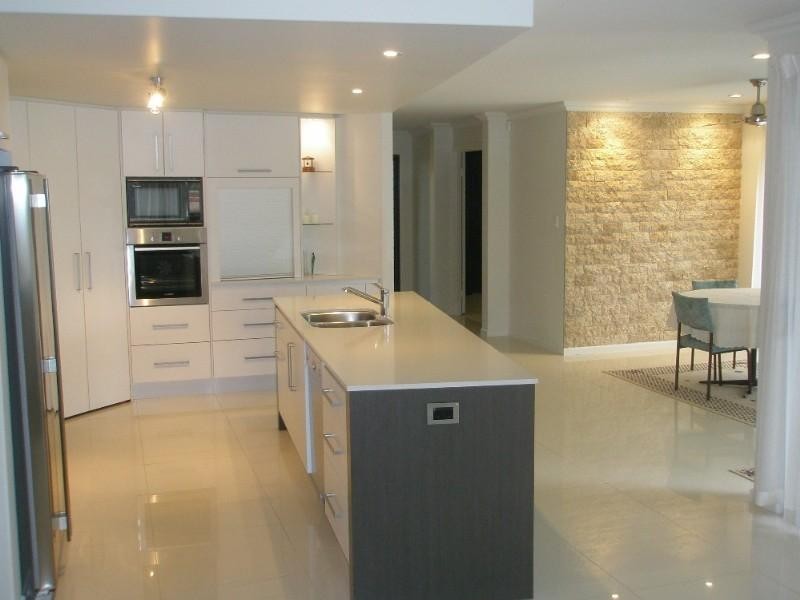 10 Pinnacle Court, Avoca QLD 4670