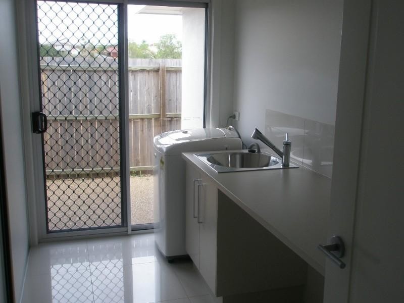 10 Pinnacle Court, Avoca QLD 4670