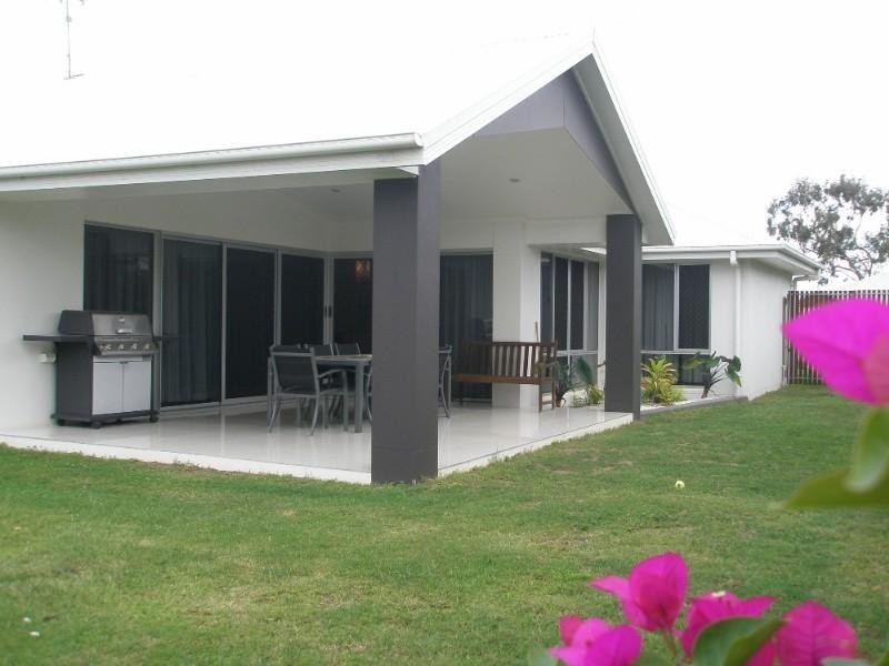 10 Pinnacle Court, Avoca QLD 4670