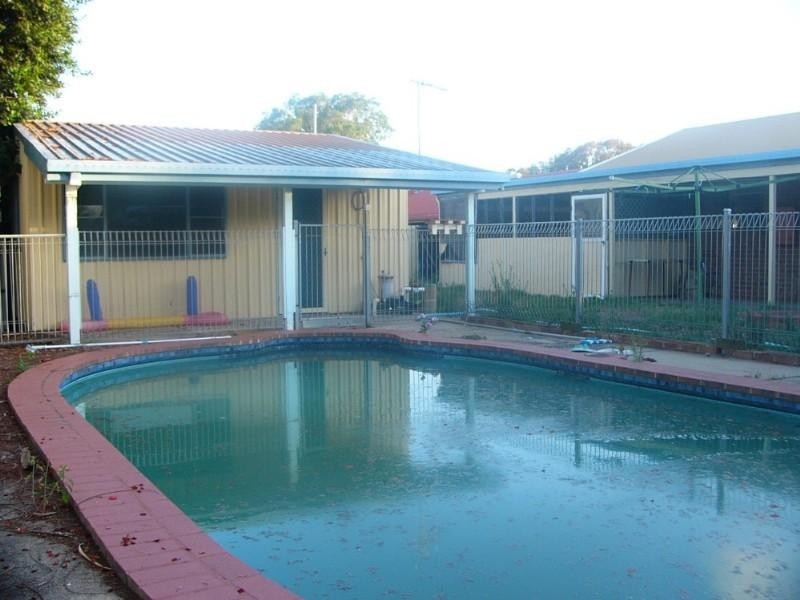 12 Palm Court, Moore Park Beach QLD 4670