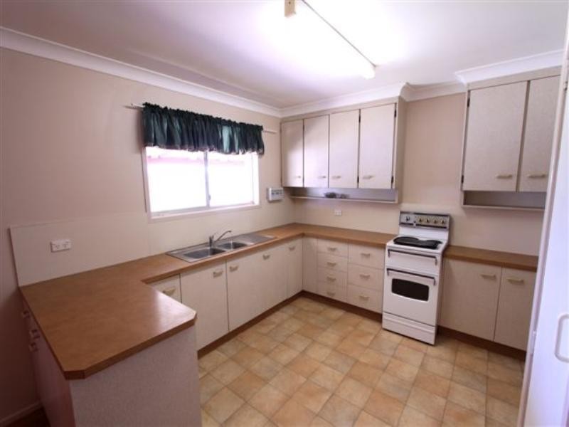 7 Lucas Street, Kepnock QLD 4670