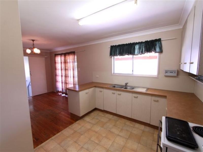 7 Lucas Street, Kepnock QLD 4670