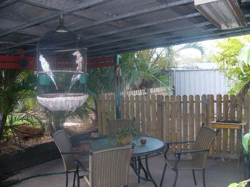 3 Gengers Road, Moore Park Beach QLD 4670