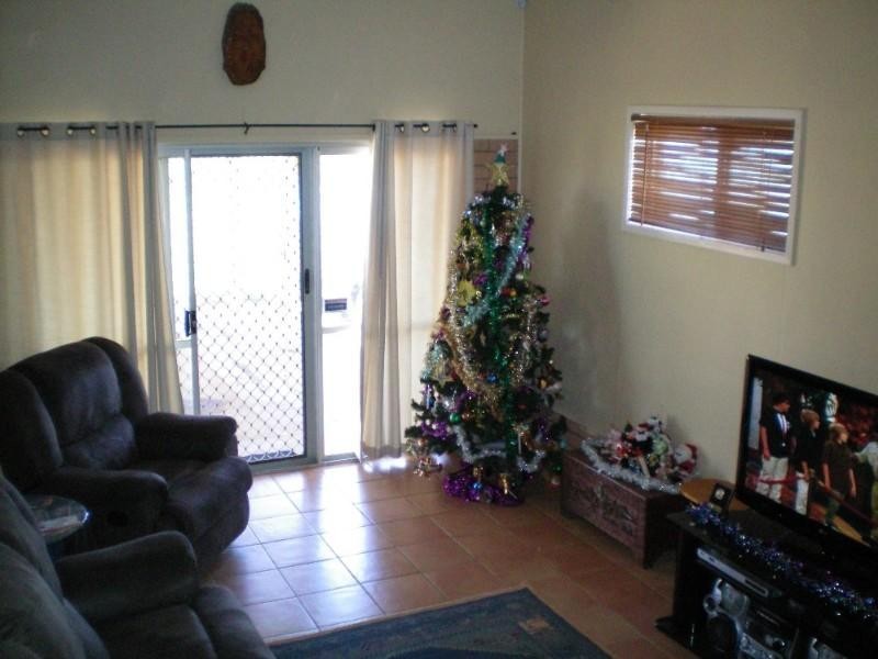 26 Bells Road, Avenell Heights QLD 4670