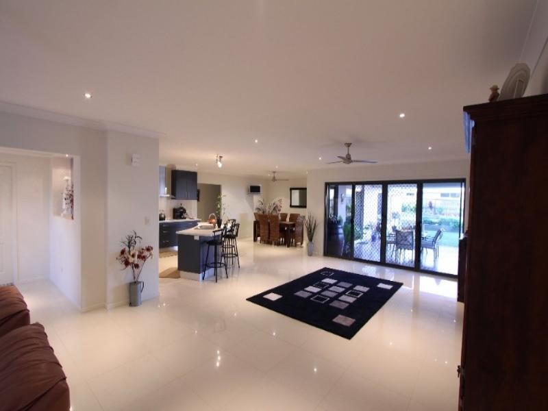 10 Fierro Drive, Bargara QLD 4670