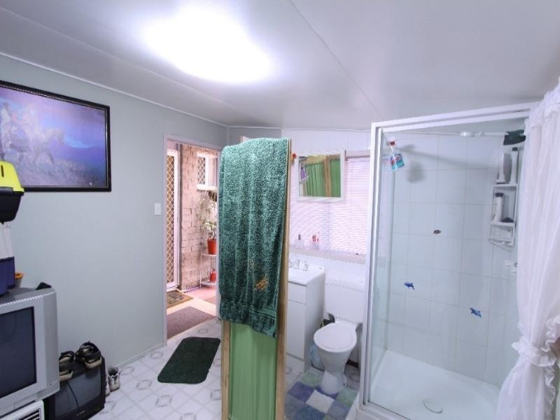 48 Avenell Street, Avenell Heights QLD 4670