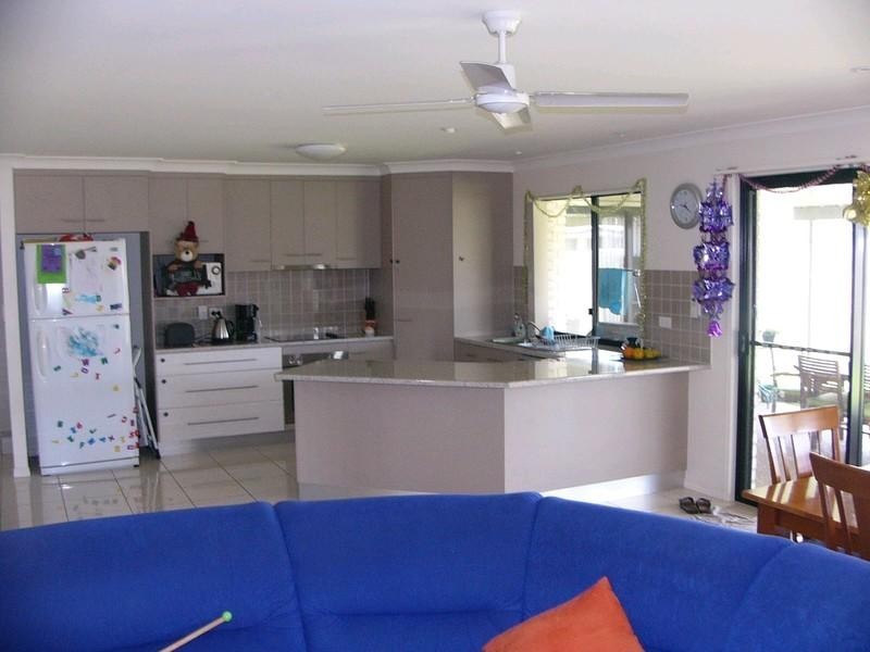 11 Tree Close, Thabeban QLD 4670