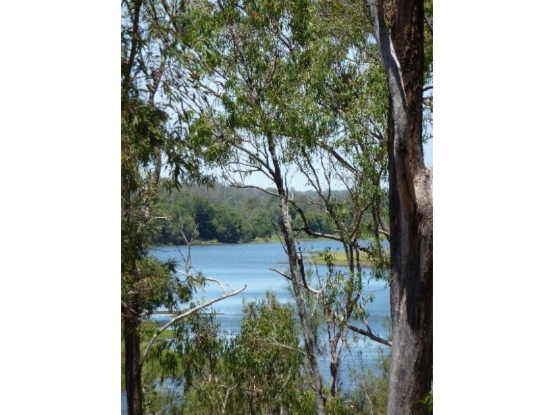 27 Normanby Street, Avondale QLD 4670