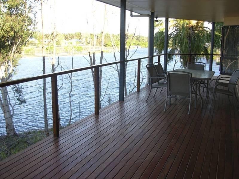 33 Lorikeet Avenue, Woodgate QLD 4660