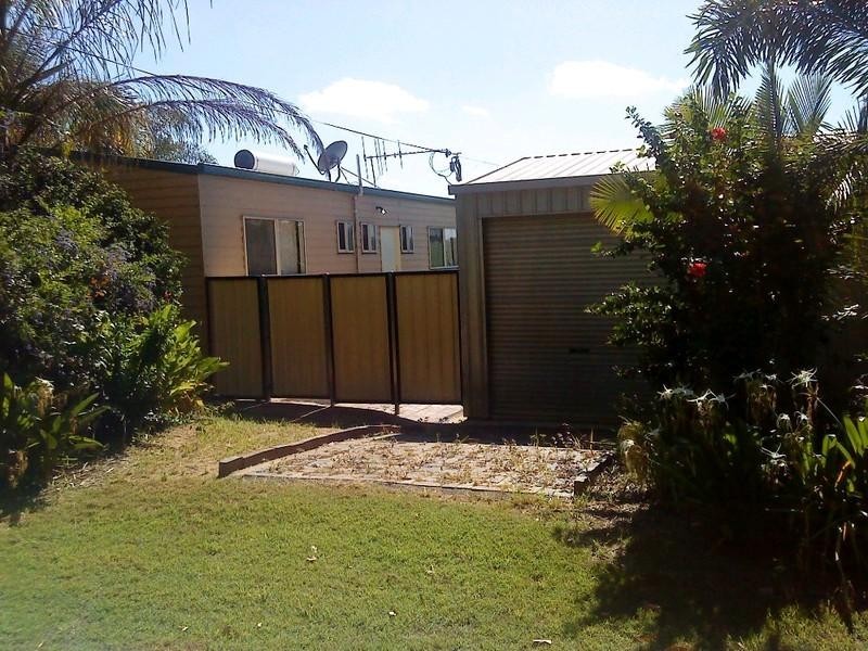 25 Grettons Road, Gin Gin QLD 4671