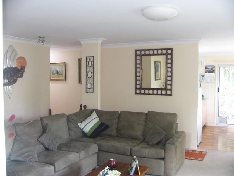 27 Pacific Boulevard, Moore Park Beach QLD 4670