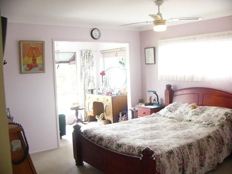 27 Pacific Boulevard, Moore Park Beach QLD 4670