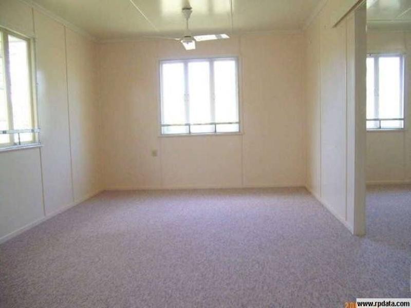 8 Wyllie Street, Kepnock QLD 4670