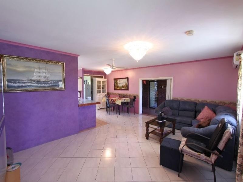 7 Shetland Court, Branyan QLD 4670