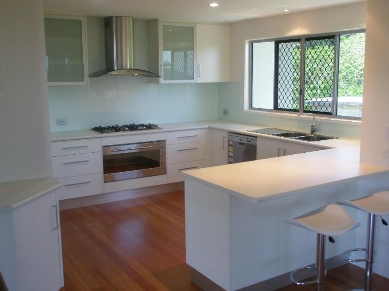 33 Heathwood Crescent, Qunaba QLD 4670