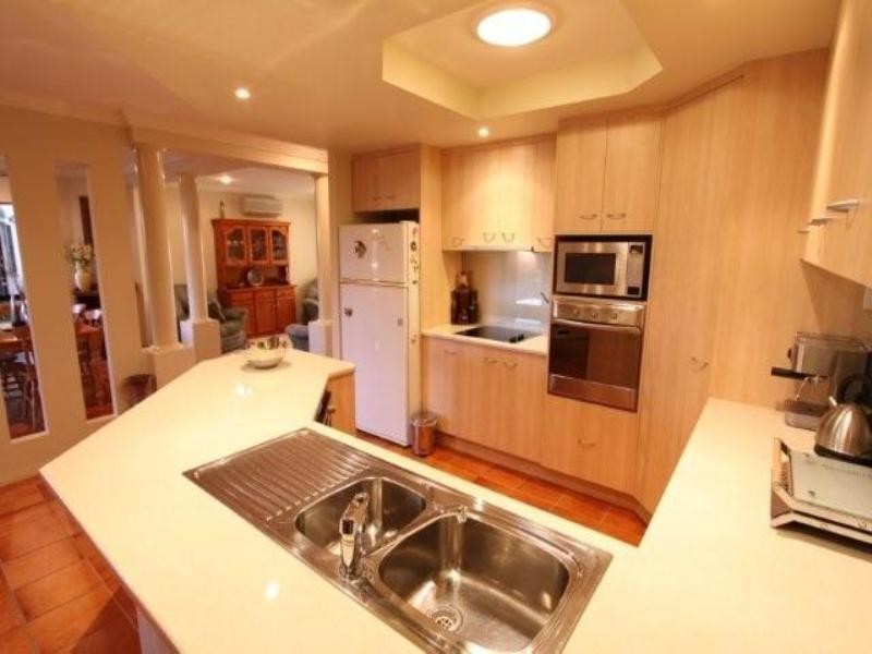 32 Forbes Court, Avoca QLD 4670