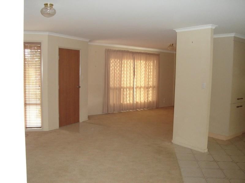 17 The Boulevard, Bundaberg QLD 4670