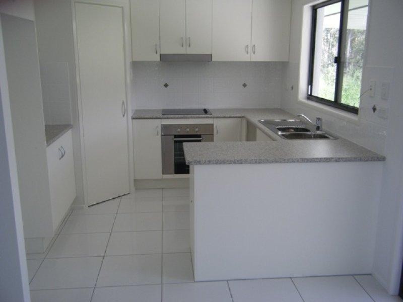 17 Regency Road, Moore Park Beach QLD 4670