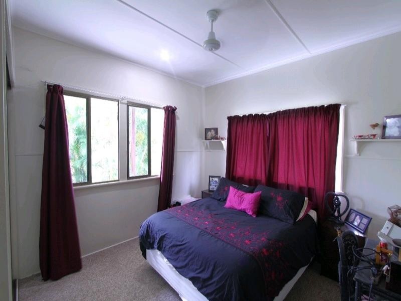 7 Nielsen Street, Svensson Heights QLD 4670