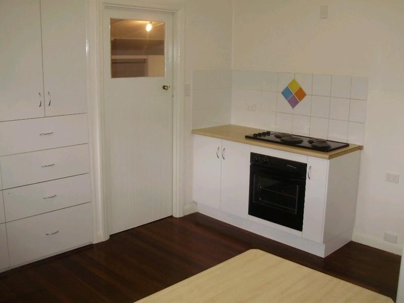 1 Greenwood Street, Kepnock QLD 4670