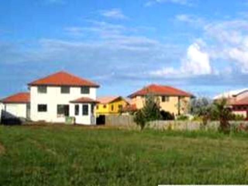 12 Mokera Street, Coral Cove QLD 4670