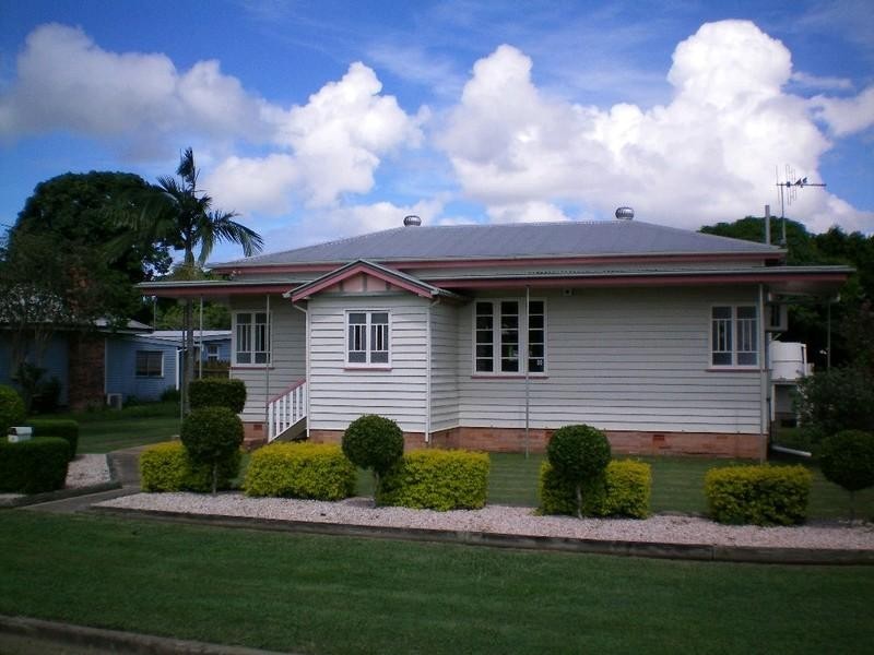 4 De Gunst Street, Kepnock QLD 4670