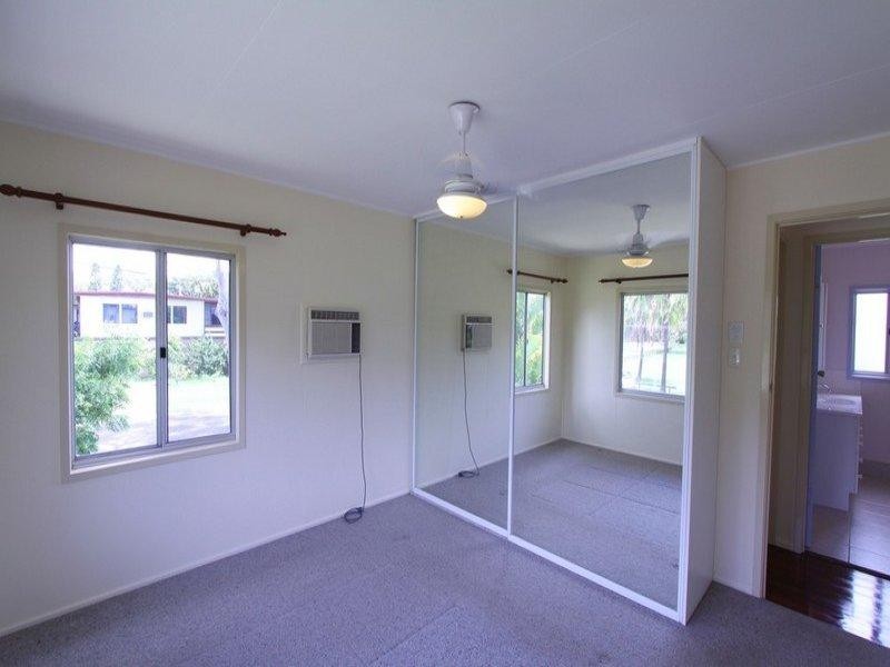 25 Mcintosh Avenue, Elliott Heads QLD 4670