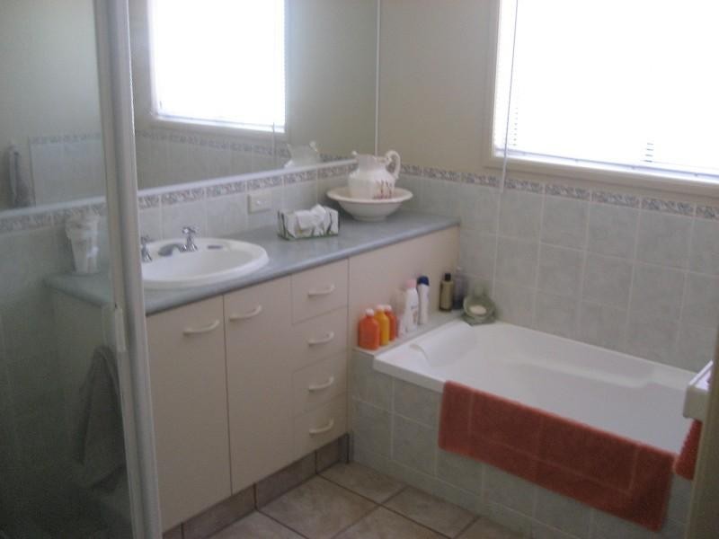 Coral Cove QLD 4670