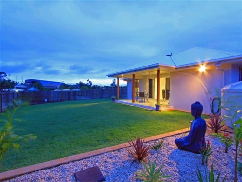 15 Mountney Street, Avoca QLD 4670