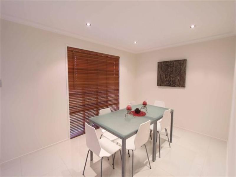 15 Mountney Street, Avoca QLD 4670