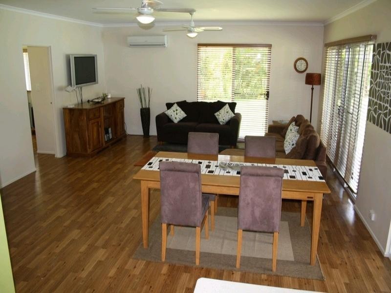 35 Robin Close, Moore Park Beach QLD 4670