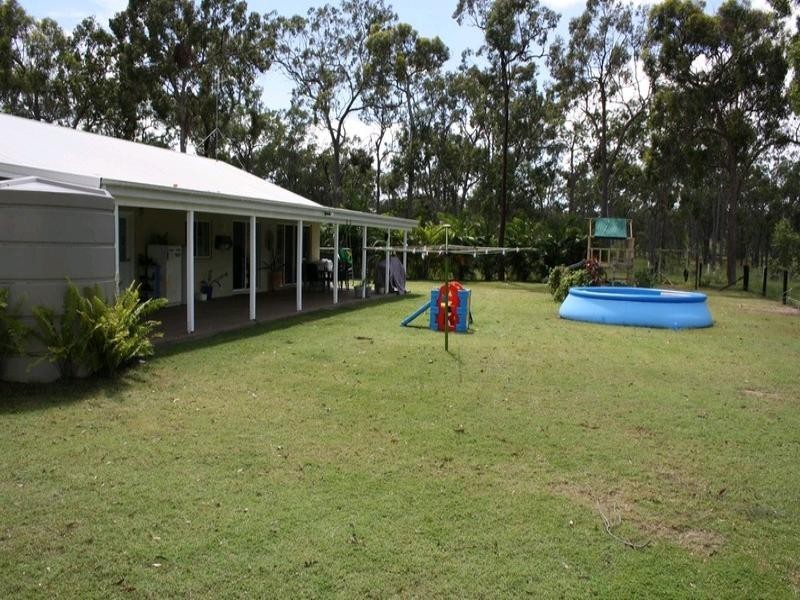 35 Robin Close, Moore Park Beach QLD 4670