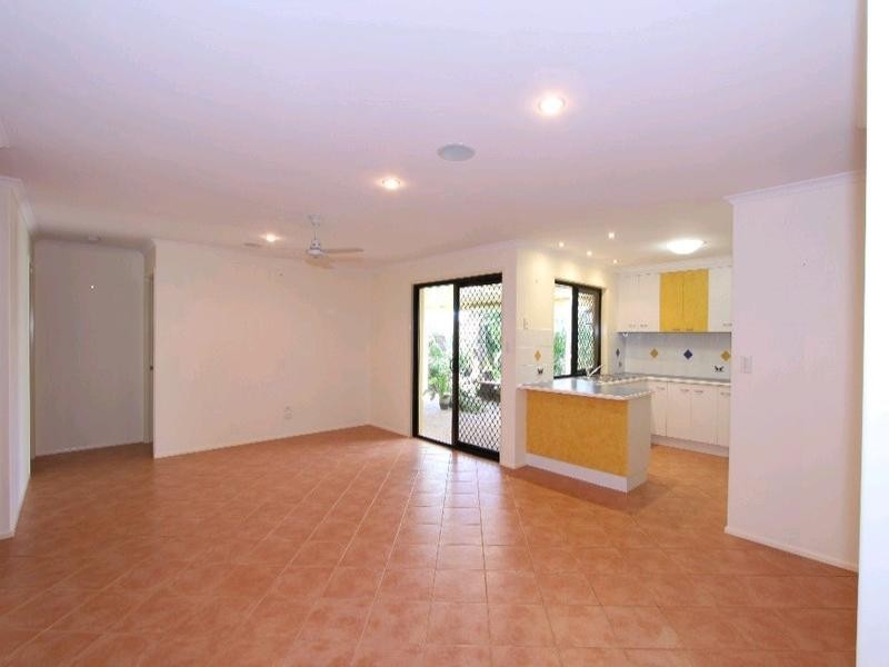 3 Porras Court, Avenell Heights QLD 4670