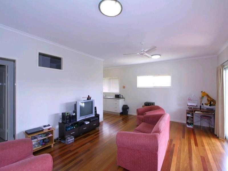 9 Isambert Lane, Millbank QLD 4670