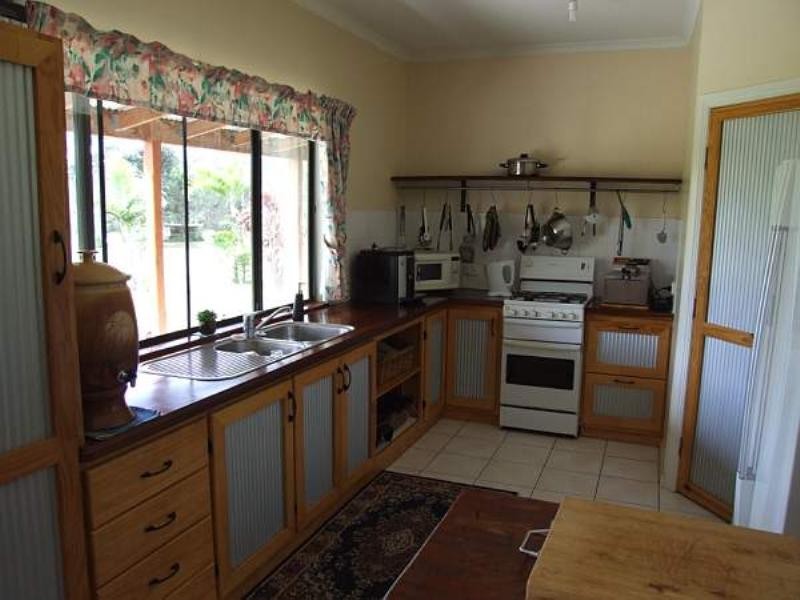 1143 Tableland Road, Mount Maria QLD 4674