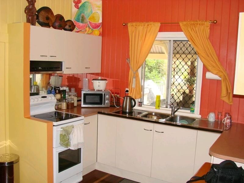 8 Tallon Street, Bundaberg North QLD 4670