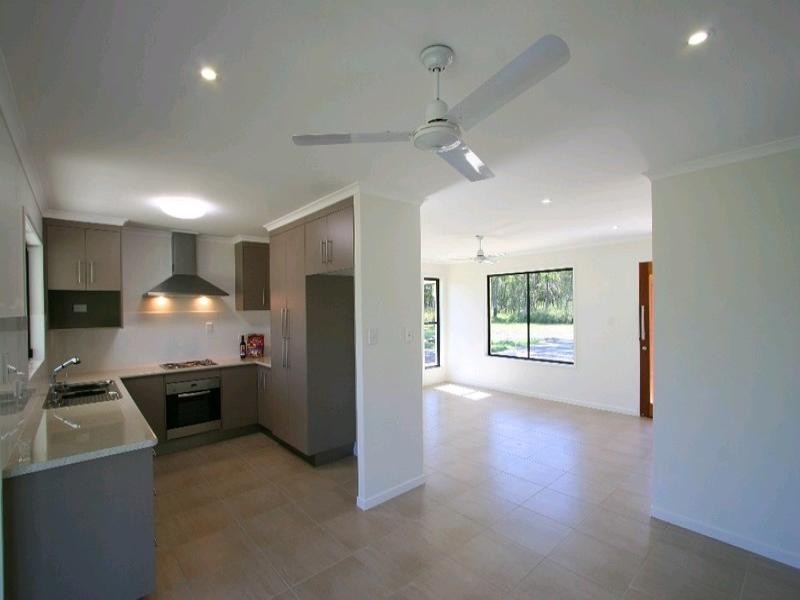 21 Bowen Street, Avondale QLD 4670