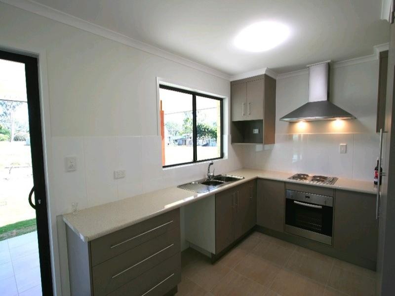 21 Bowen Street, Avondale QLD 4670