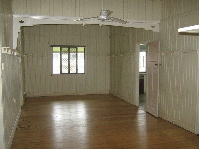 49 Macrossan Street, Childers QLD 4660