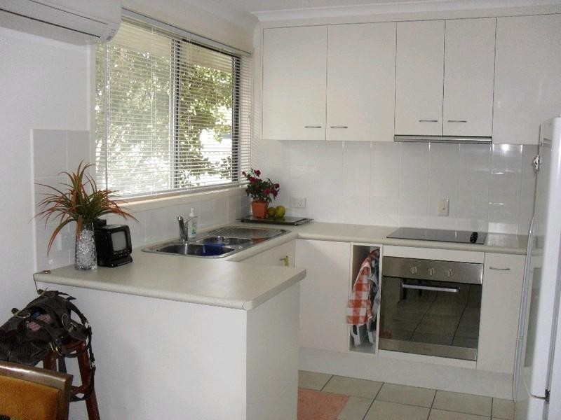 39 Anderson Street, Avenell Heights QLD 4670